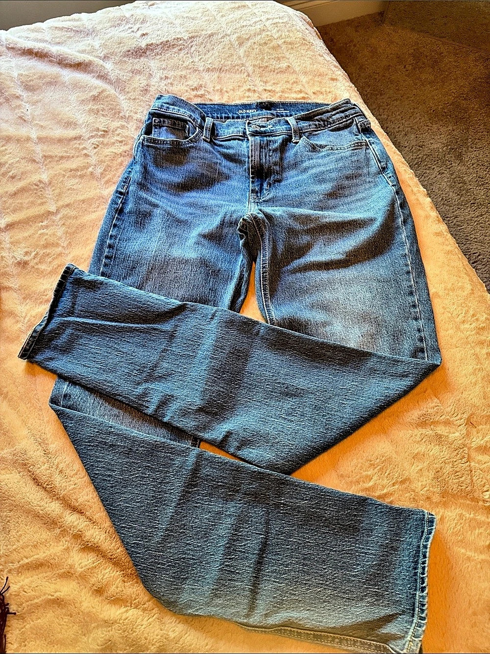 Old Navy Mid-Rise Now Boyfriend Jeans in Blue Size 4 Like New